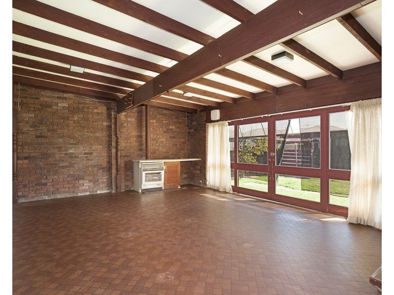 21 McLaurin Road, Carnegie VIC 3163