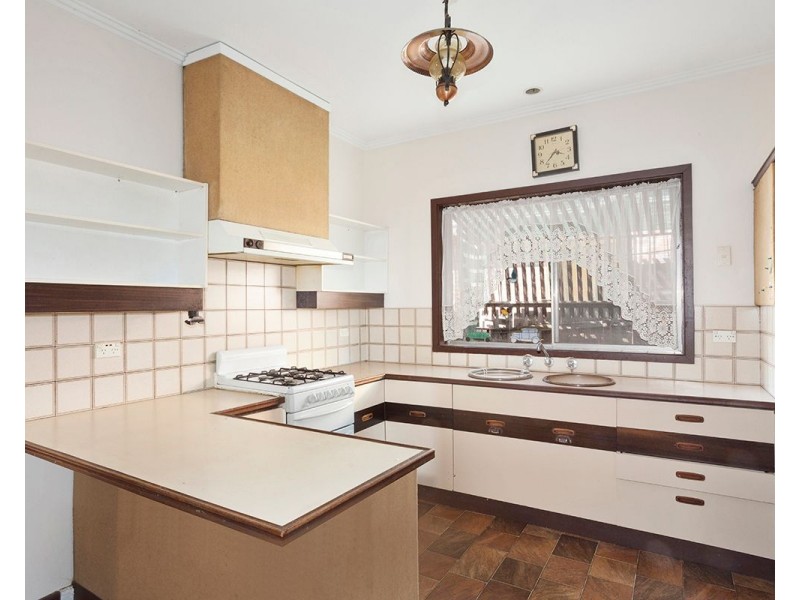 21 McLaurin Road, Carnegie VIC 3163