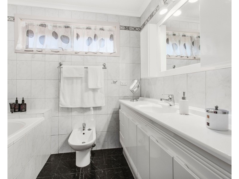 41 Washington Drive, Oakleigh South VIC 3167