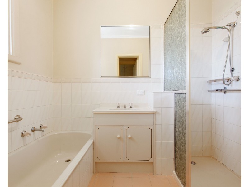 23 Amber Grove, Mount Waverley VIC 3149