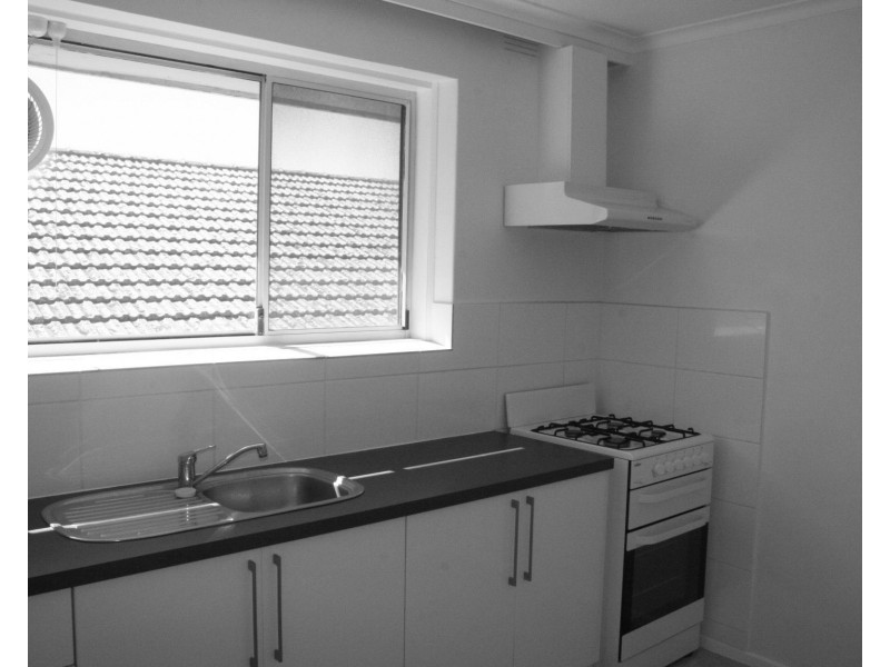 11/9 Acacia Street, Carnegie VIC 3163