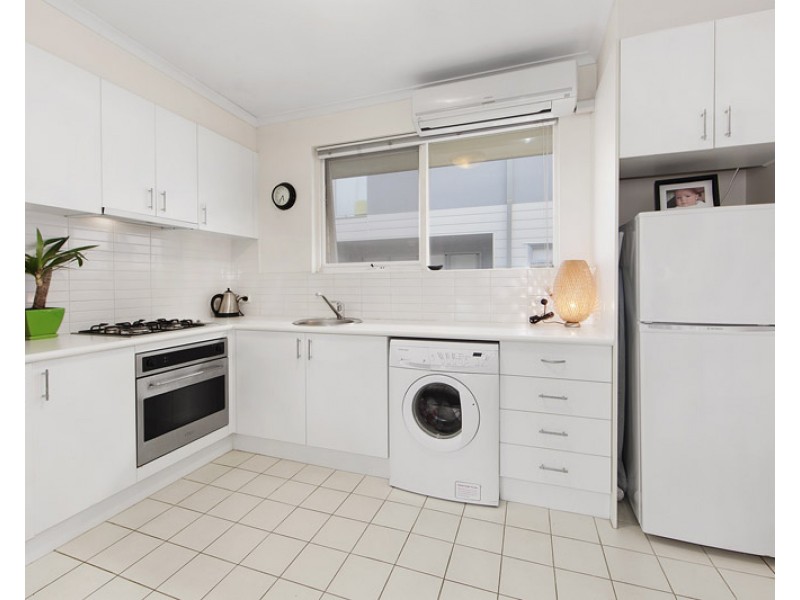 9/11 Maroona Road, Carnegie VIC 3163