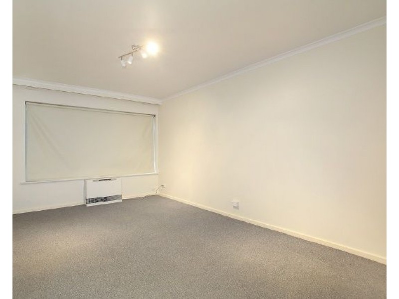 1/8 Dunoon Street, Murrumbeena VIC 3163