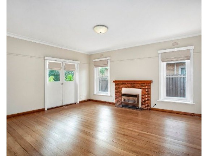 2 Enniss Avenue, Bentleigh East VIC 3165