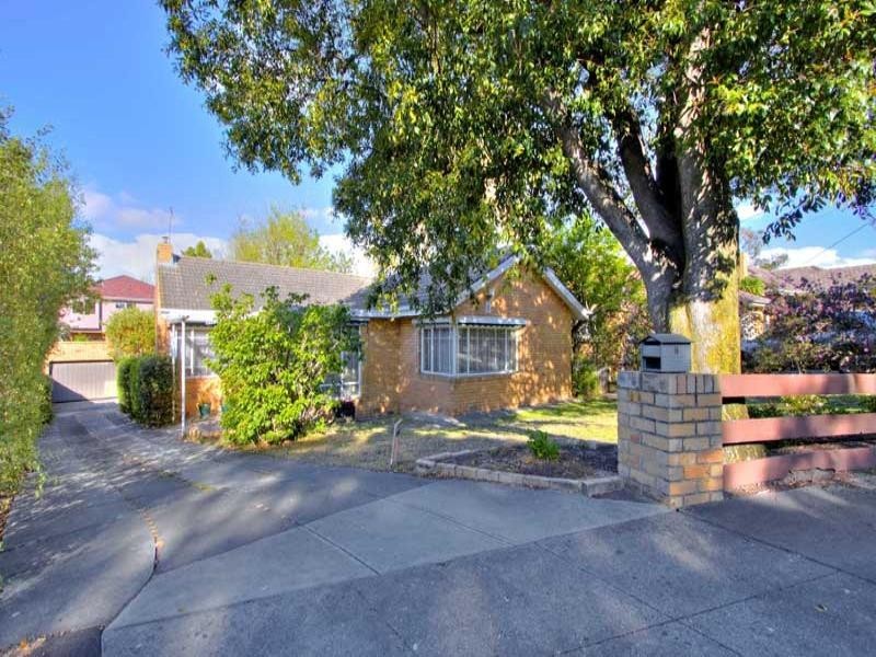 8 Oravel Avenue, Malvern East VIC 3145