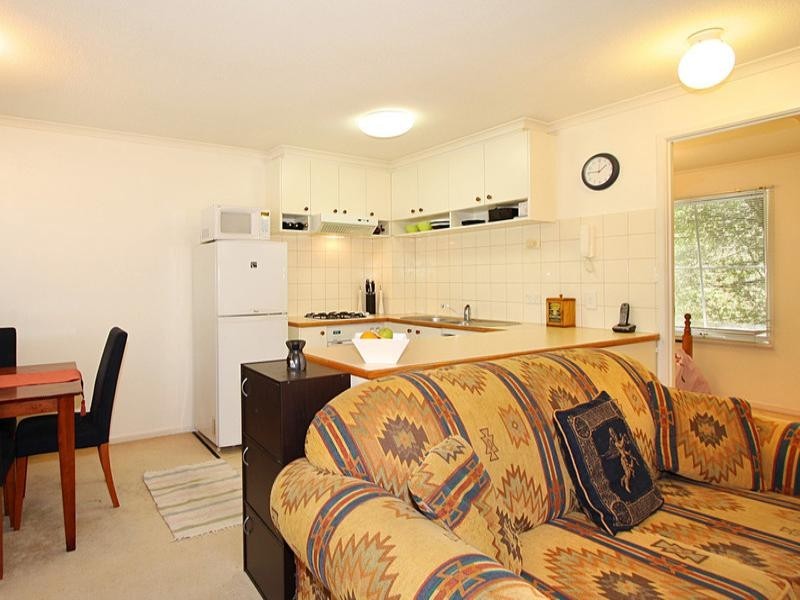 14/997 Dandenong Road, Malvern East VIC 3145