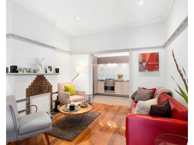 1/31-33 Kokaribb Road, Carnegie VIC 3163