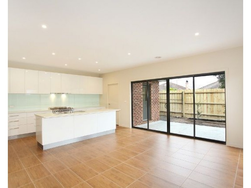 33B Selworthy Avenue, Oakleigh South VIC 3167