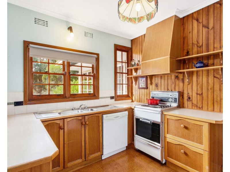 32 Bruce Street, Mount Waverley VIC 3149