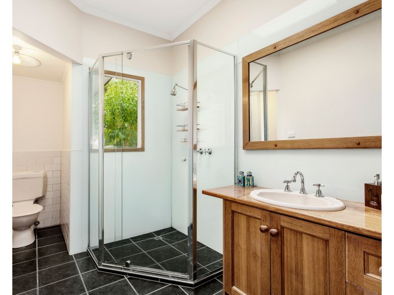 32 Bruce Street, Mount Waverley VIC 3149