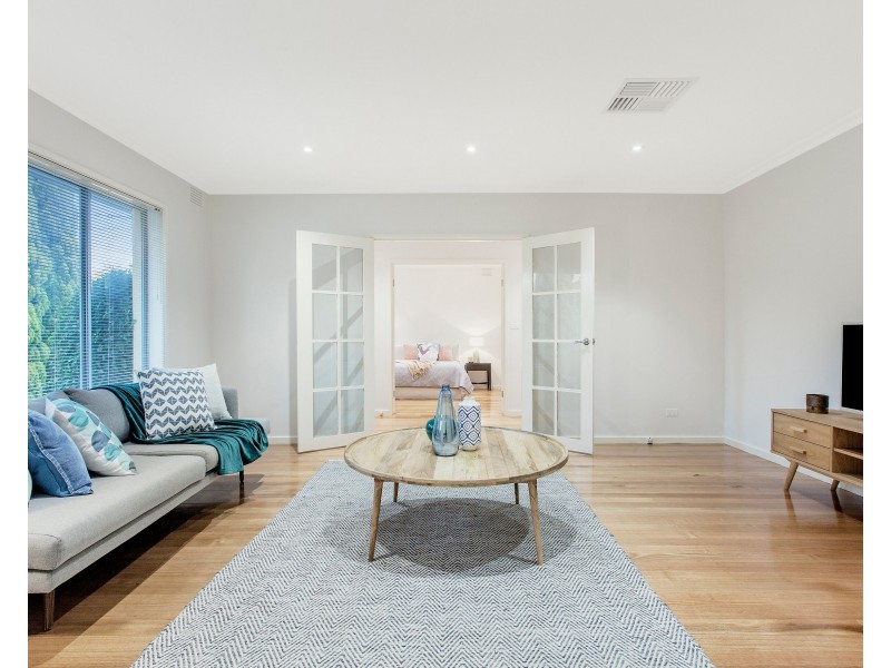 5 McLaurin Road, Carnegie VIC 3163