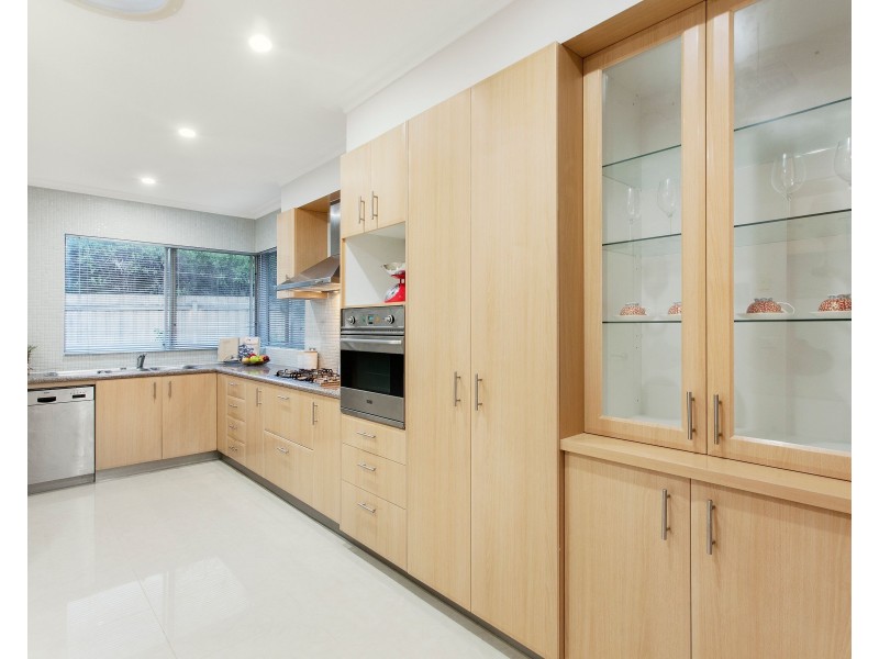 5 McLaurin Road, Carnegie VIC 3163