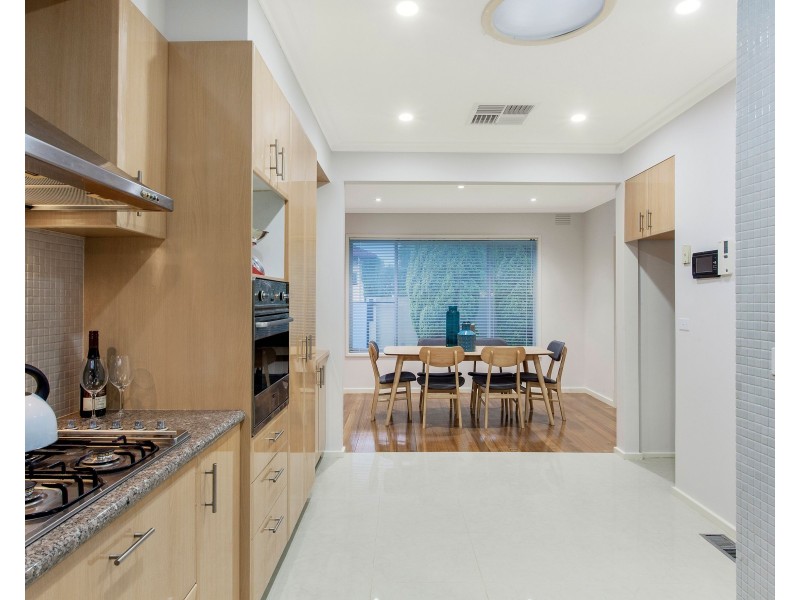 5 McLaurin Road, Carnegie VIC 3163