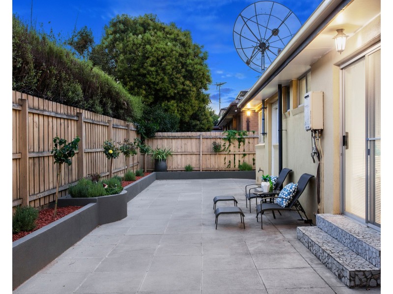 5 McLaurin Road, Carnegie VIC 3163