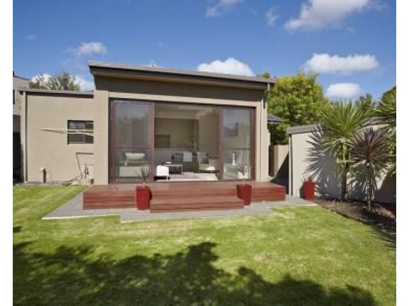 2 Plunket Street, Brighton East VIC 3187