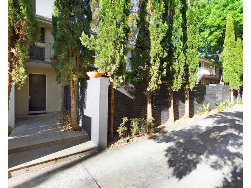 16/1 Kitmont Street, Murrumbeena VIC 3163