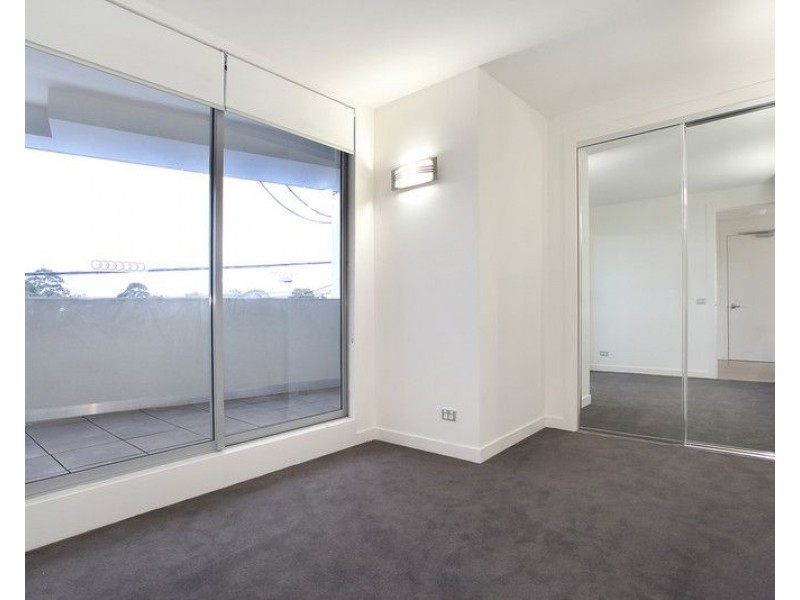 1/284 Neerim Road, Carnegie VIC 3163