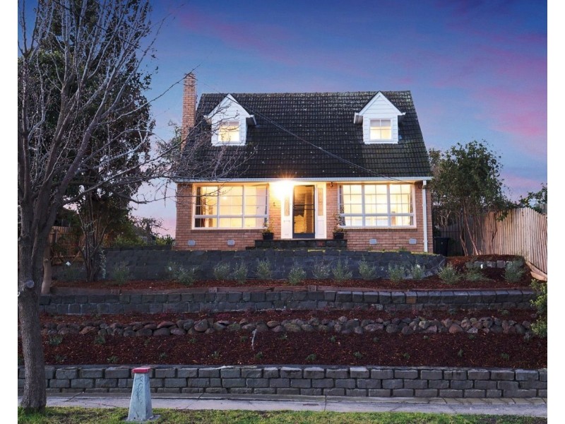 23 Oakpark Drive, Chadstone VIC 3148