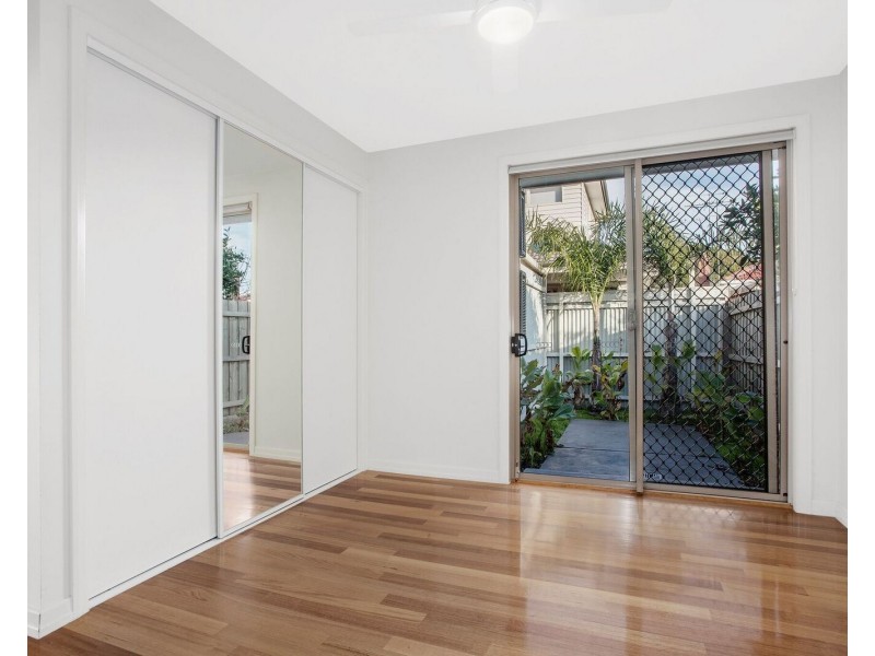 2/37 WILLESDEN Road, Hughesdale VIC 3166
