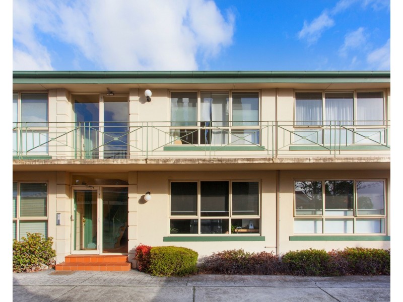 6/32 Madden Avenue, Carnegie VIC 3163