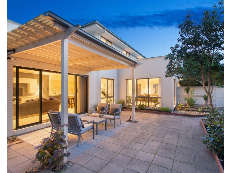 6 Cypress Point Parade, Heatherton VIC 3202