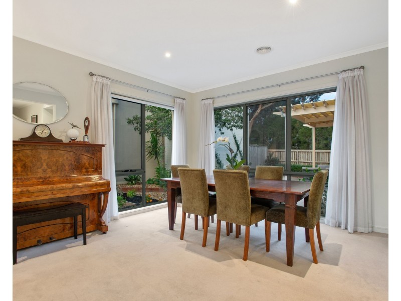 6 Cypress Point Parade, Heatherton VIC 3202