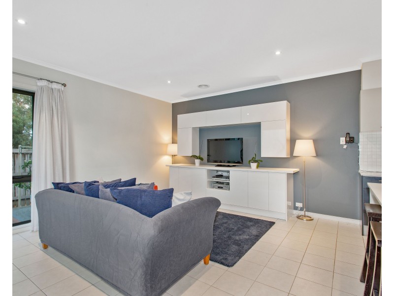 6 Cypress Point Parade, Heatherton VIC 3202