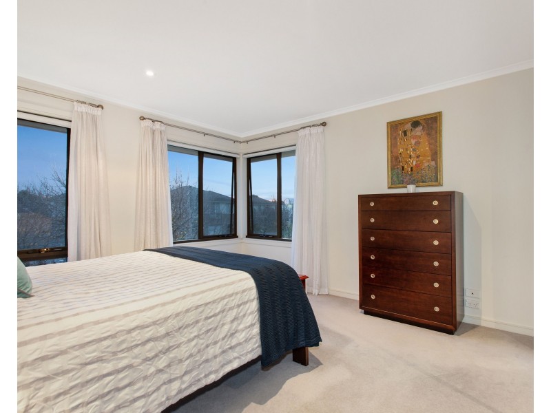 6 Cypress Point Parade, Heatherton VIC 3202