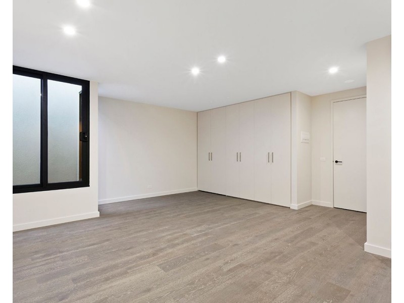 17/3 Wilks Street, Caulfield North VIC 3161