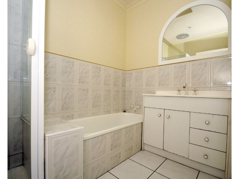 4/1325 Dandenong Road, Malvern East VIC 3145