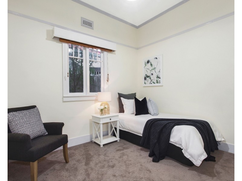 30 Railway Road, Carnegie VIC 3163