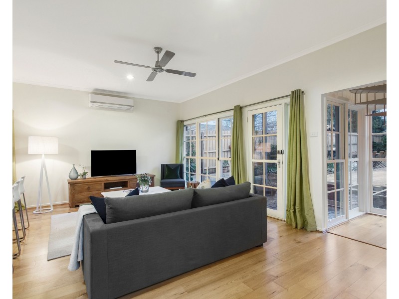 30 Railway Road, Carnegie VIC 3163