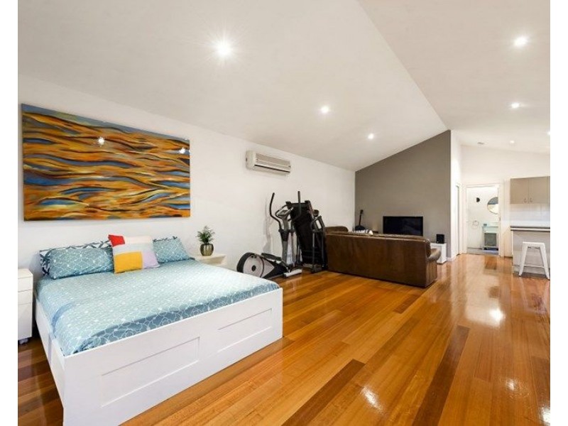 48 Blackwood Street, Carnegie VIC 3163