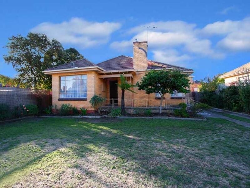 1 Atkinson Street, Murrumbeena VIC 3163