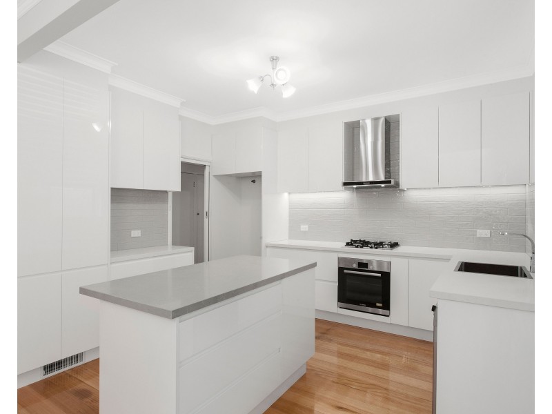 1/5 Hillcrest Avenue, Chadstone VIC 3148