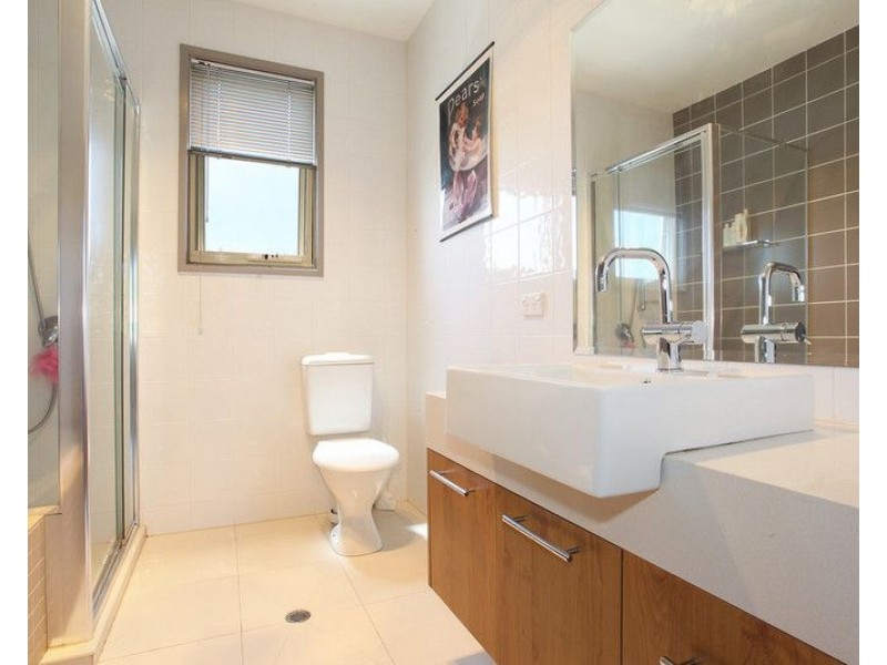 5/100 Poath Road, Hughesdale VIC 3166