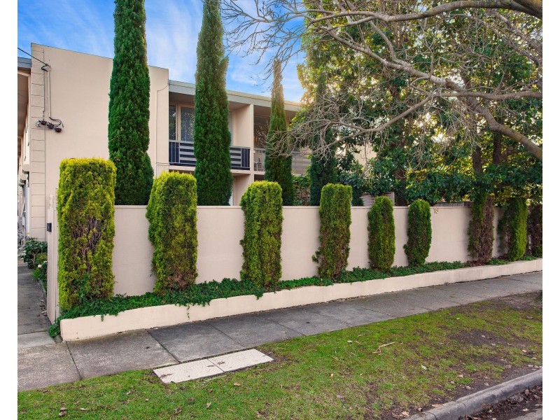 6/13 Elm Grove, Mckinnon VIC 3204