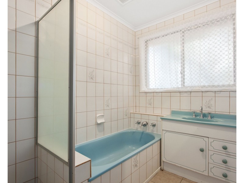 41 Wolsley Avenue, Frankston VIC 3199