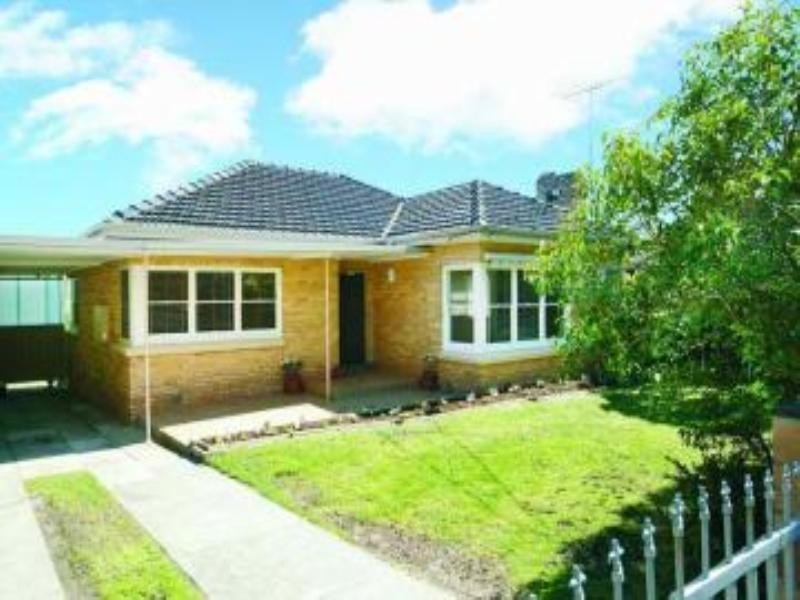 13 Carmelo Avenue, Malvern East VIC 3145