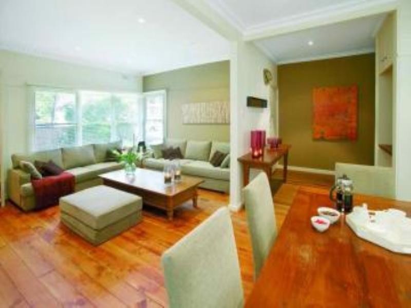 13 Carmelo Avenue, Malvern East VIC 3145