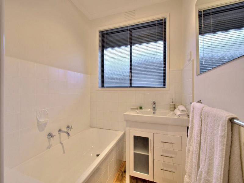 4/25 Latrobe Street, Hughesdale VIC 3166