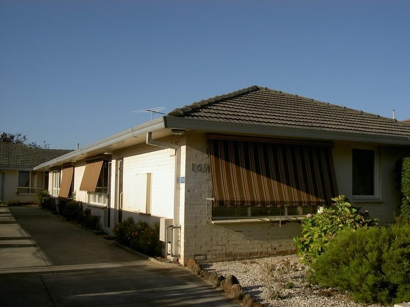 4/169 Oakleigh Road, Carnegie VIC 3163