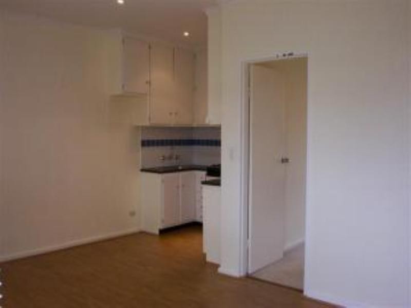 4/169 Oakleigh Road, Carnegie VIC 3163