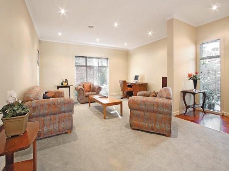 4/1172 Dandenong Road, Malvern East VIC 3145