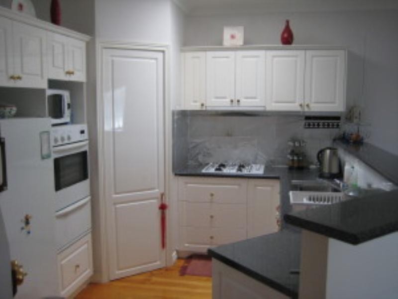 2A Woonah Street, Chadstone VIC 3148