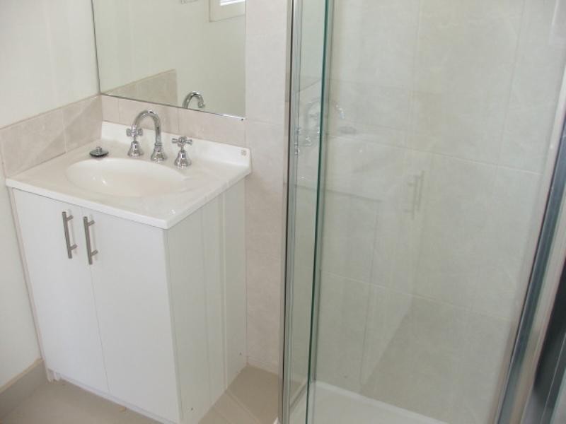 2/108 Haughton Road, Oakleigh VIC 3166