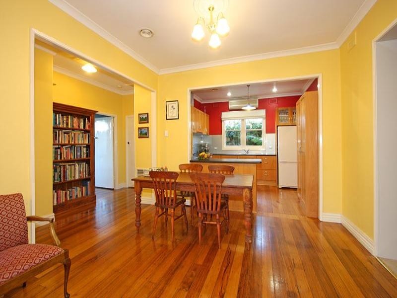 24 Dallas Avenue, Hughesdale VIC 3166