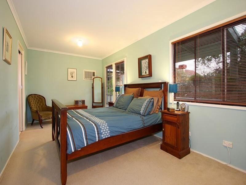 24 Dallas Avenue, Hughesdale VIC 3166