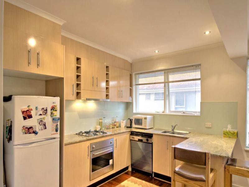 10/21 Royal Avenue, Carnegie VIC 3163