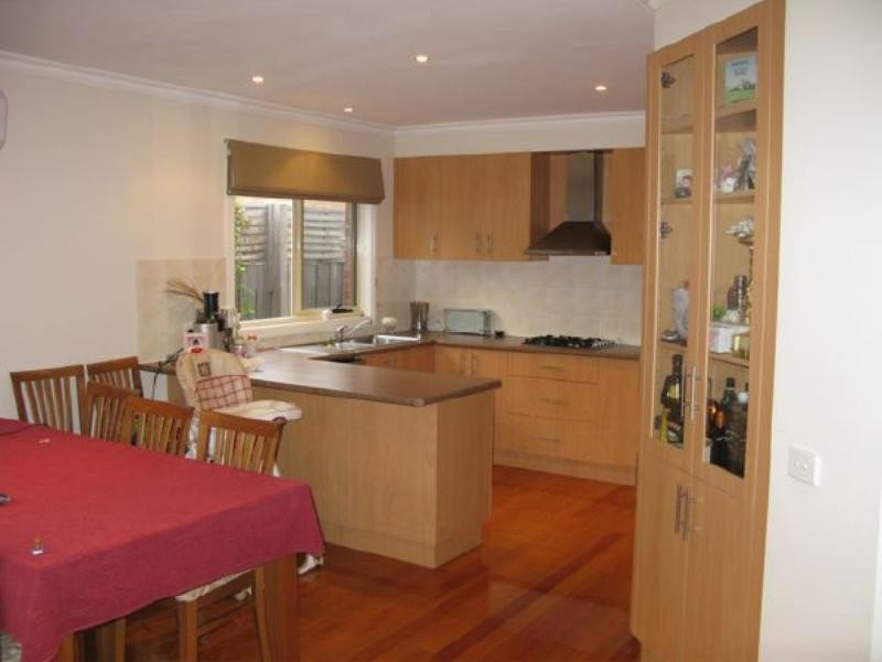 2/314 Tucker Road, Ormond VIC 3204